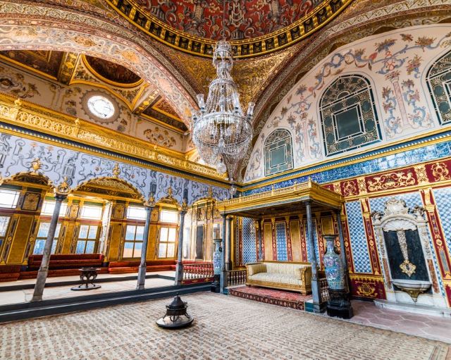 オスマン帝国　ハレム　トプカプ宮殿