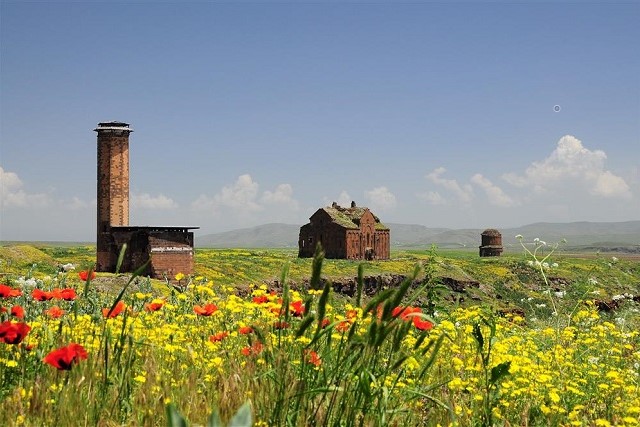 アニの考古遺跡　世界遺産　トルコ