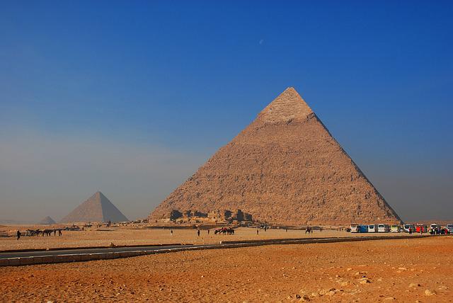 ギザの大ピラミッド　エジプト　世界の七不思議