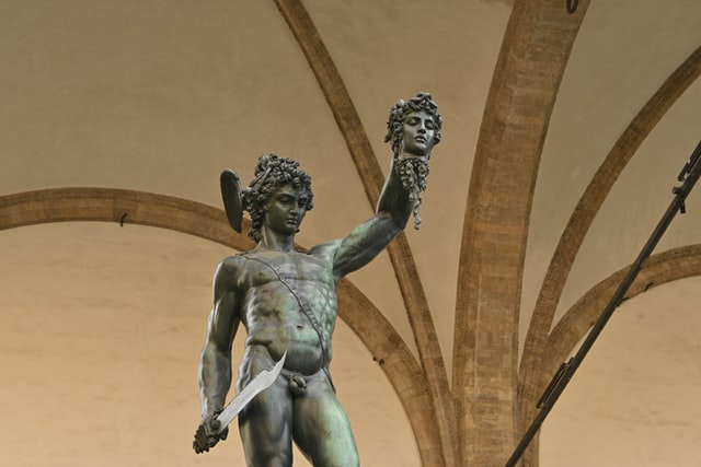 ペルセウス　像　彫刻