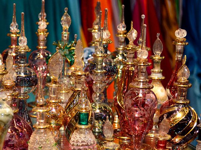 アラブ　香水